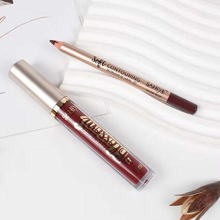Labial liquido y delineador para labios matte Imagen secundaria del producto