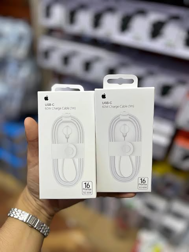 USB-C A C  CABLE CARGADOR PARA IPHONE CON LLAVE INCLUIDA PARA EL SIM