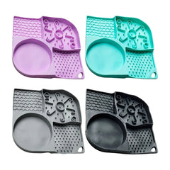 Plato plano interactivo anti asfixia 21x21cm para alimentar mascotas con 4 diferentes compartimientos y ventosa adheribles, variedad de colores - JR2406 - Mishop Mexico